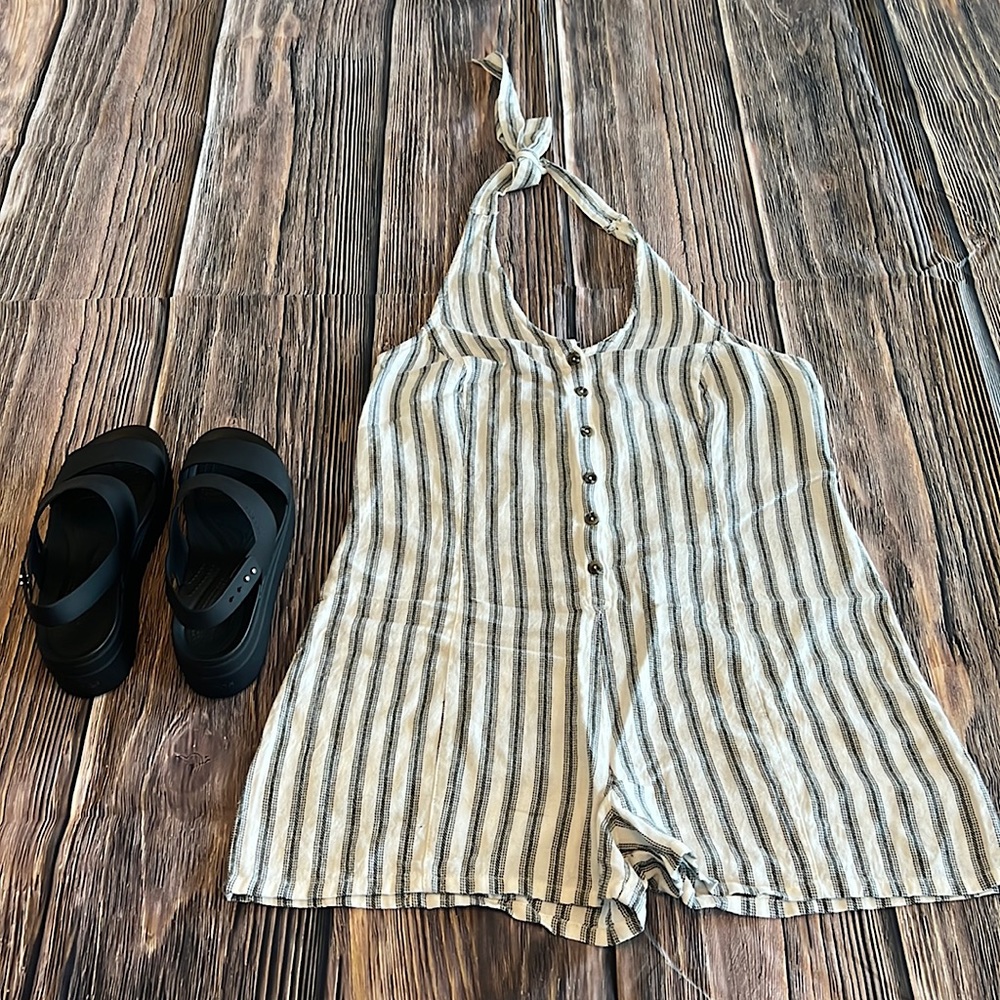 Tilly’s SKY & SPARROW Romper